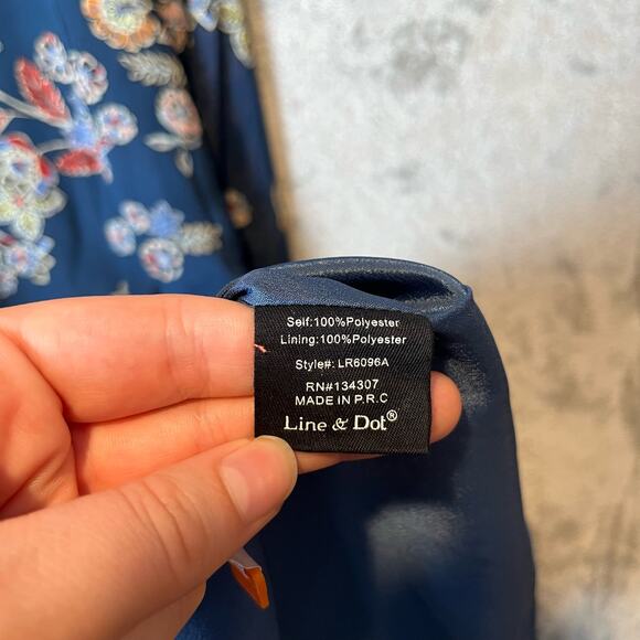 Line+Dot Adelene Navy Floral Romper Peek-A-Boo Shoulder Back‎ Cut Outs Sz Small - Picture 6 of 6